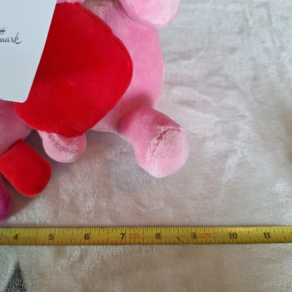 Hallmark Axolotl Valentine's Day Plush 8